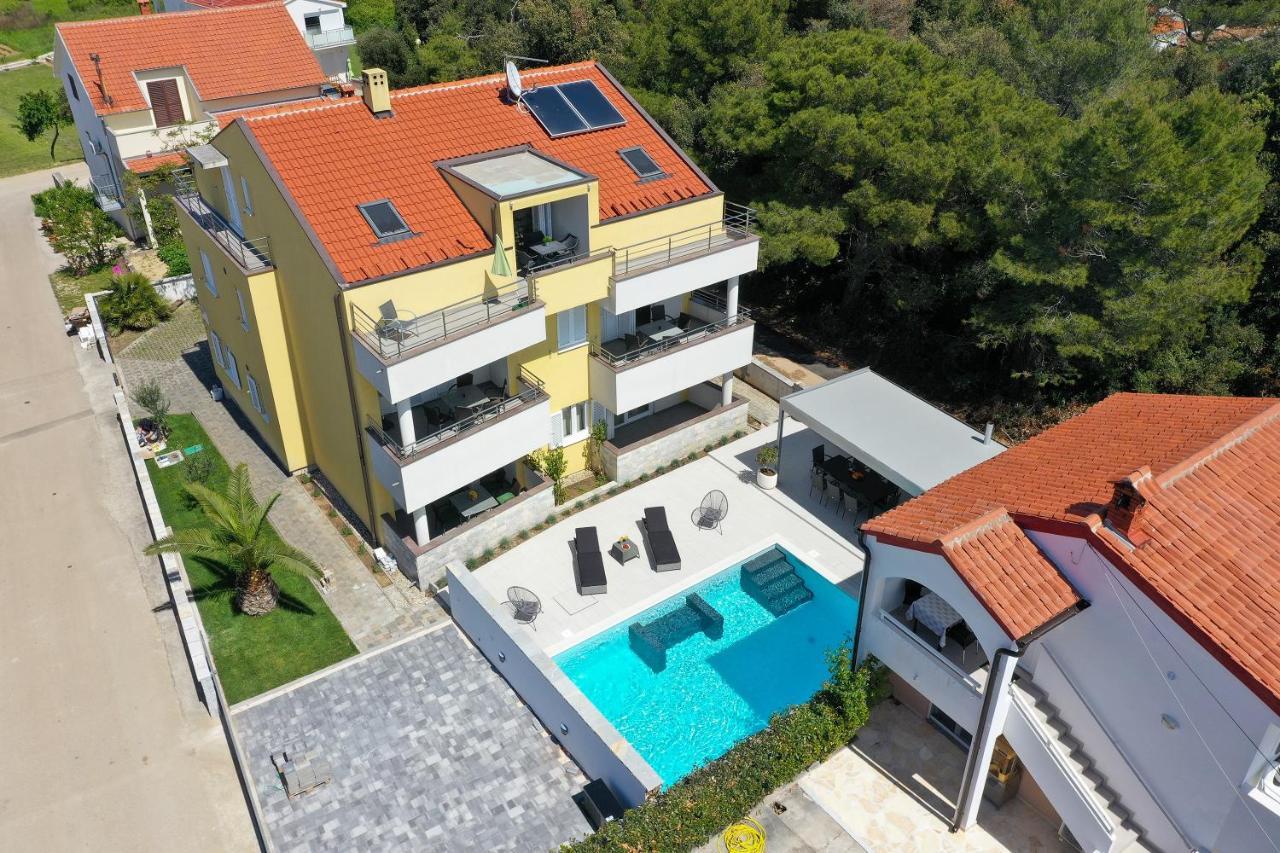 Luxury Villa Nada With Pool Petrcane Ngoại thất bức ảnh